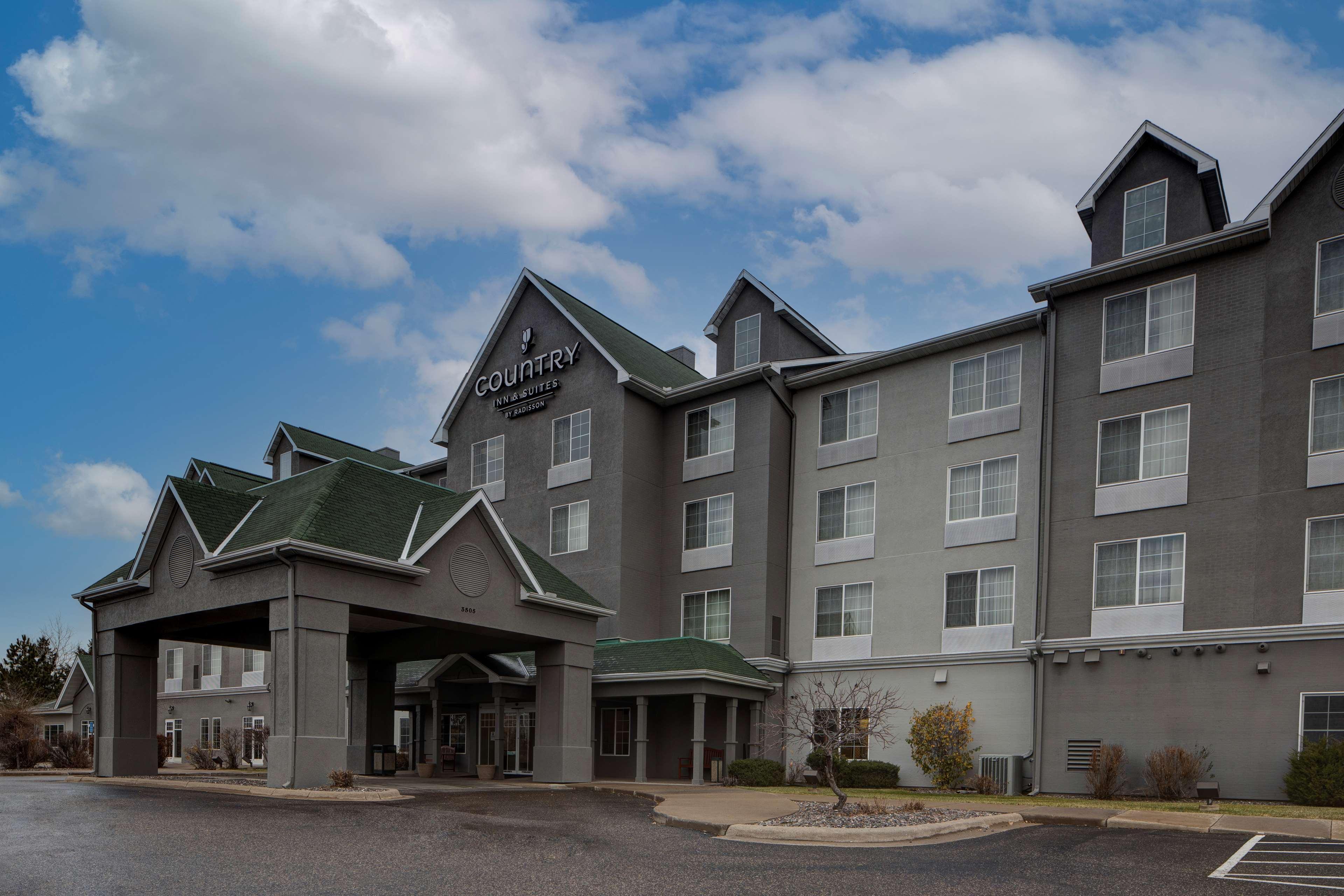 Comfort Inn & Suites St Paul Northeast Vadnais Heights Bagian luar foto