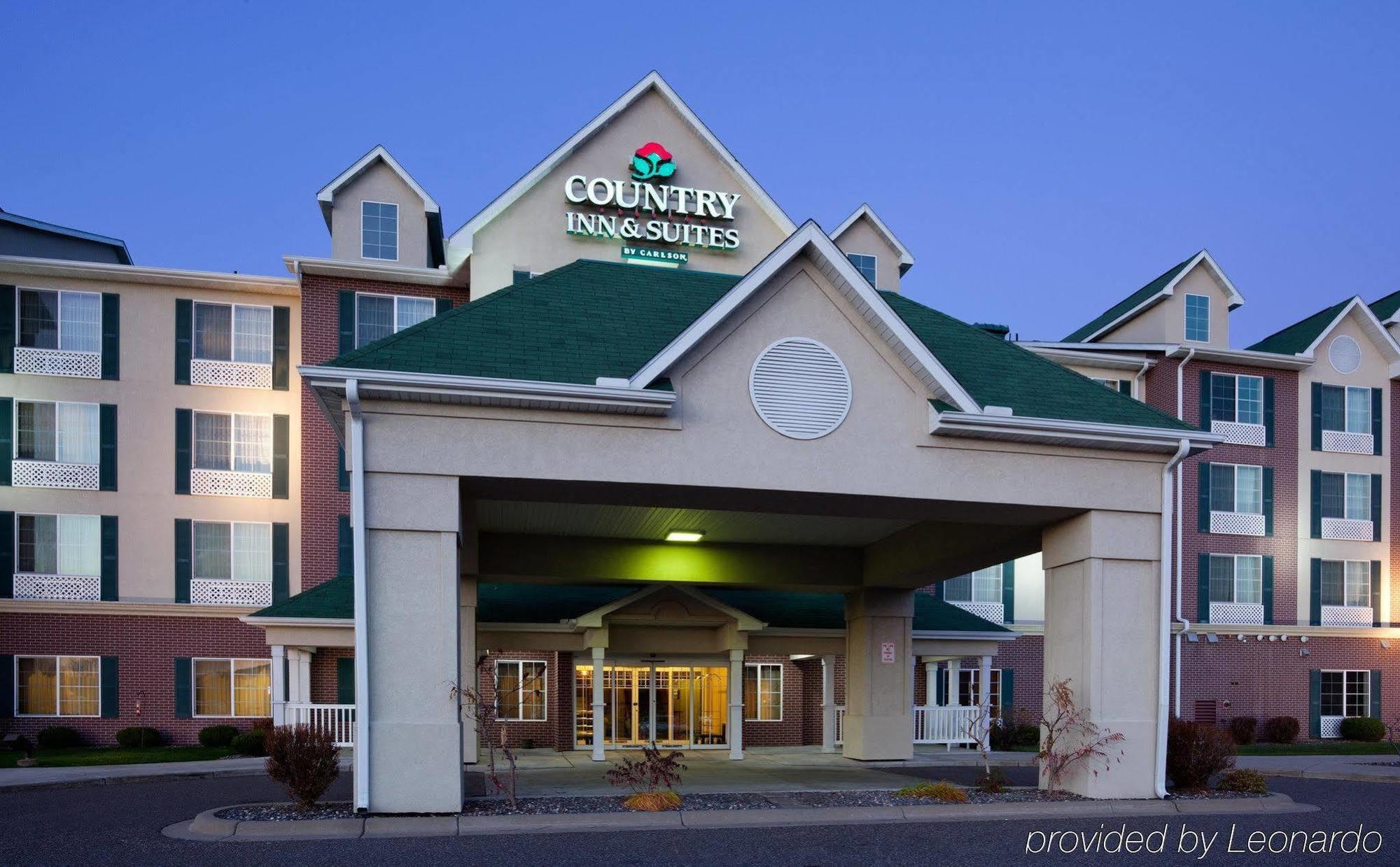 Comfort Inn & Suites St Paul Northeast Vadnais Heights Bagian luar foto